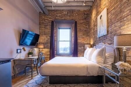 Hip Urban Loft - Small Town Charm -124 Lofts #3 West Dundee Dış mekan fotoğraf