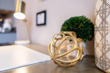 Hip Urban Loft - Small Town Charm -124 Lofts #3 West Dundee Dış mekan fotoğraf