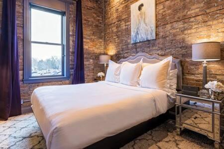 Hip Urban Loft - Small Town Charm -124 Lofts #3 West Dundee Dış mekan fotoğraf